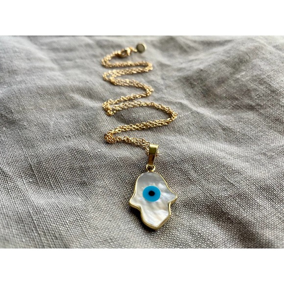 *Jihane* Hamsa Evil Eye Necklace - Picture 1 of 7